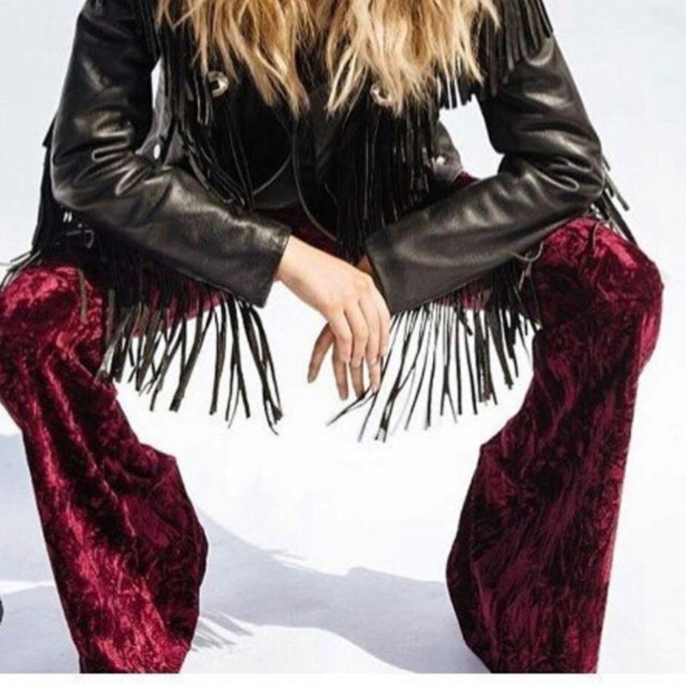 HELLLLO RUBY TUESDAY Crushed Velvet Bells